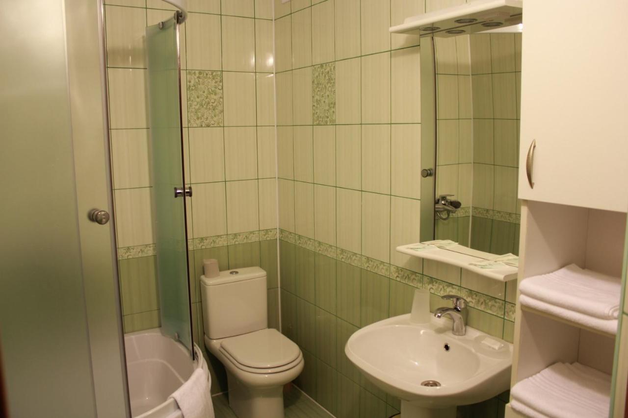 Hotel Вілія Lomacineţi Zewnętrze zdjęcie