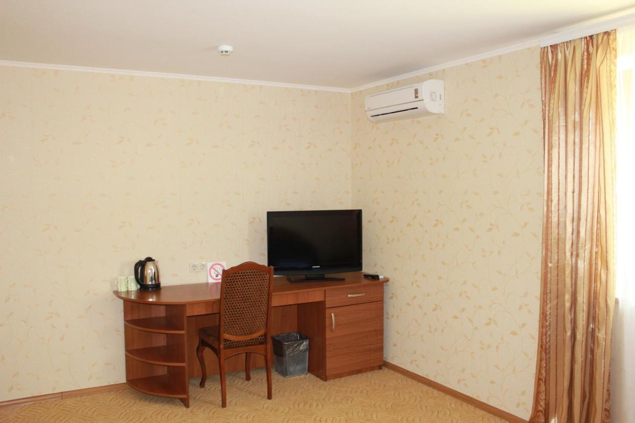 Hotel Вілія Lomacineţi Zewnętrze zdjęcie